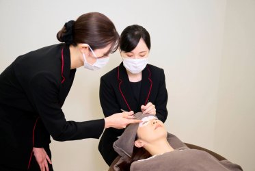 正社員!Kesalanpatharan(ケサランパサラン)@表参道*アイブロウリスト