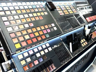 ADDICTION(アディクション)＠香林坊/大和＊美容部員