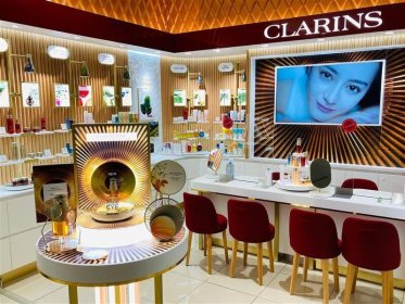 CLARINS(クラランス)@心斎橋/大丸*美容部員